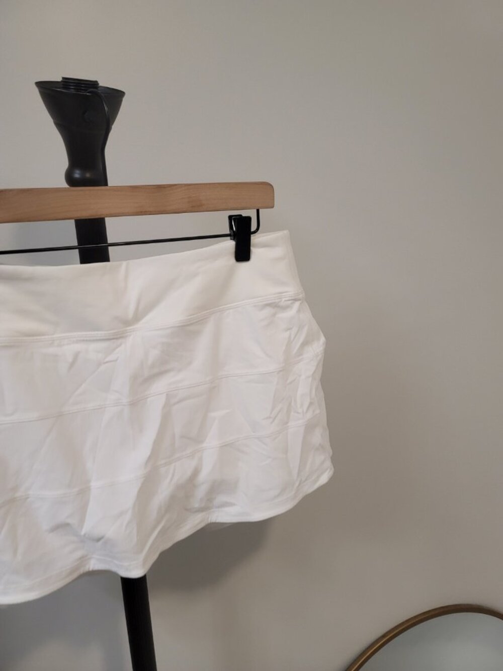 Lululemon Pace Rival Skirt Size 12 White 4-way Stretch 13" Skort W8A84R - Picture 2 of 5